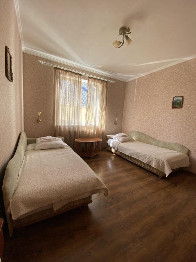 Edelweiss Hotel Polyana  Buitenkant foto