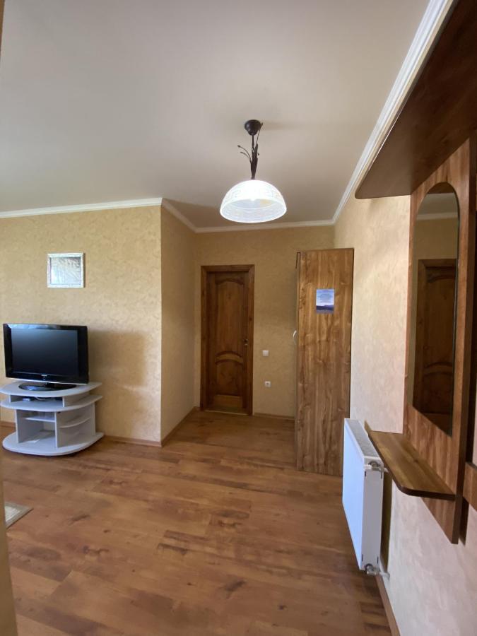 Edelweiss Hotel Polyana  Buitenkant foto